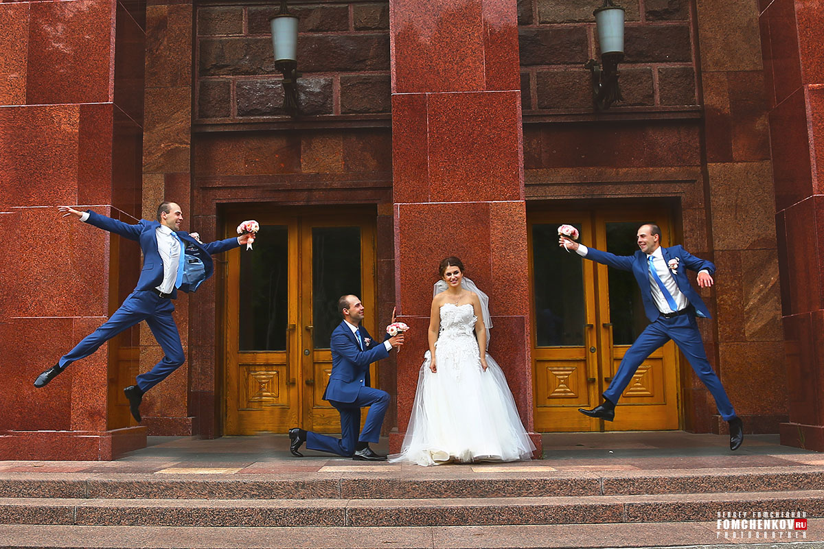 Фото свадебной прогулки, свадебная фотосессия. Фотограф в Смоленске